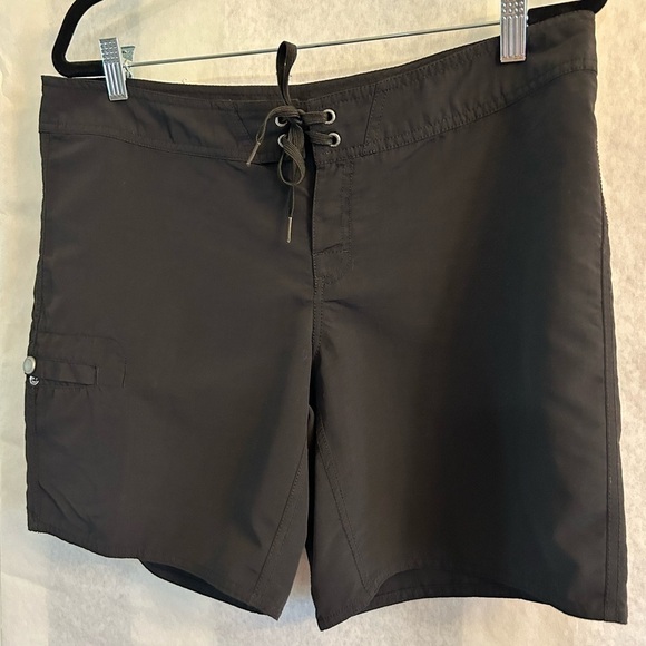 Eddie Bauer women’s swim Board shorts with button & lace up closure Sz-10. J17 - Picture 1 of 11